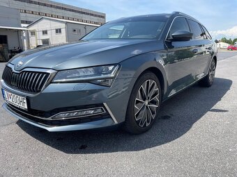 Škoda Superb 2.0 TDI DSG 147 kW – r.v. 2021, sivá metalíza - 3