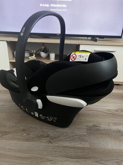 Cybex autosedačka + isofix základňa - 3