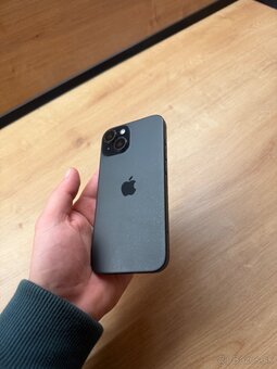 iPhone 15 128 GB - 3