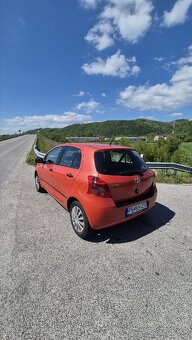 Toyota Yaris - 3