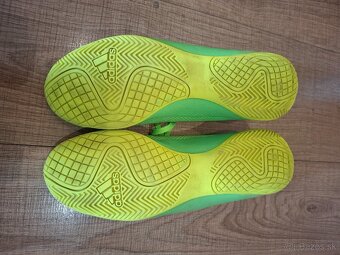 Predám Halovky Adidas veľkosť: 41 1/3 - 3