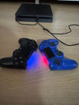 PS4 Slim - 3