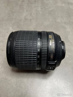 Nikon D3100 - 3