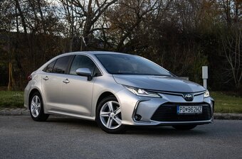 Toyota Corolla Sedan 1.8 Hybrid e-CVT - 3