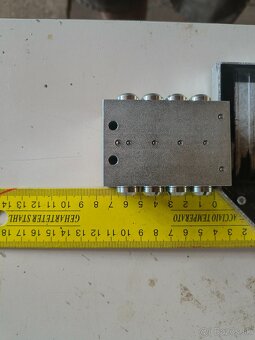 Hydraulický rozdeľovač - 3