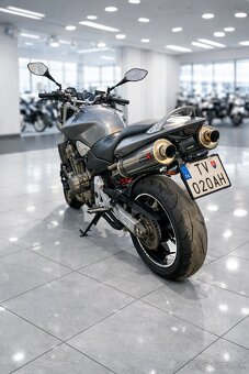 HONDA HORNET CB900F - 3