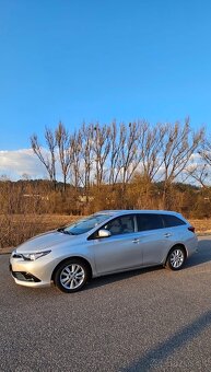 Toyota Auris (facelift model) - 3