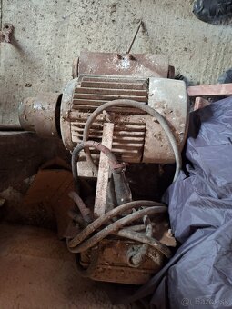 Predám funkčný šrotovník - 3