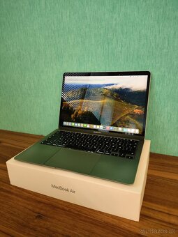 MacBook Air 2020 | i7 • 8GB • 256GB SSD - 3