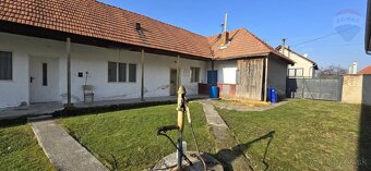 Predám rodinný dom v obci Belince s 13 á pozemkom - 3