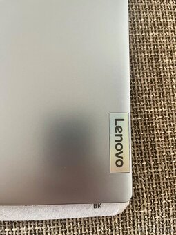 Lenovo - 3