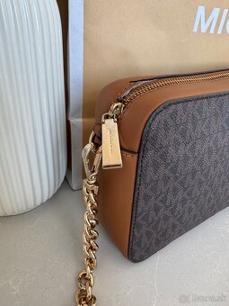 Michael Kors crossbody kabelka - 3