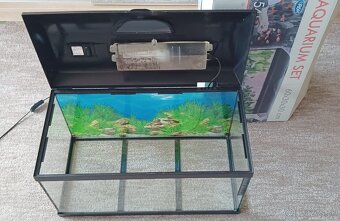 Akvárium 60x30x30 54l - 3