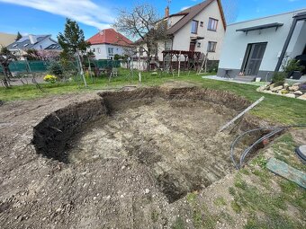 Ponúkame zemné a výkopové práce minibager Kubota U27 - 3