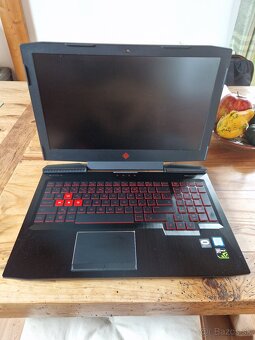 HP OMEN 15-ce013nc i7-7700HQ, NVIDIA GTX 1060/6 GB - 3