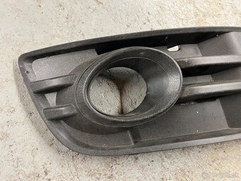 Zadné ľavé svetlo a predná ľavá mriežka Audi Q5 2008-2012 - 3