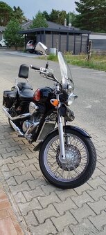Honda Shadow VT600C Custom - 3