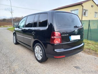 Volkswagen Touran 1.9 TDi,HIGHLINE Facelift - 3