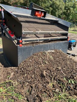 PRENÁJOM MOBILNEJ TRIEDIČKY ZEMINY - 3