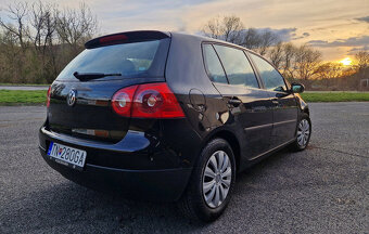 Volkswagen Golf 5 - výborný stav - 3