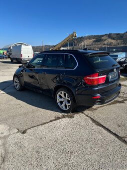 Rozpredam bmw e70 210kw - 3