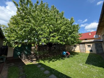 Rodinný dom 4+1, 200m², Kotešová , pozemok 1377m² - 3
