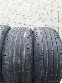 225/45 R18 - 3