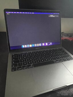 MacBook Pro 13” (2016, Space Gray) - 3