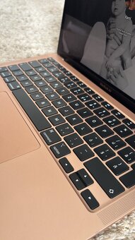 MacBook air 13’3-256GB rosegold - 3
