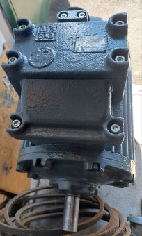 Motor 5,5kW 965ot/min - 3