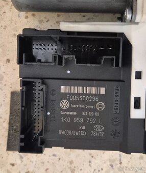 Predám motorček sťahovania okien 1K0959792L - 3