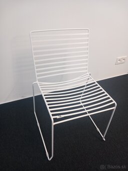 Biela kovová stolička – položka 91 - 3
