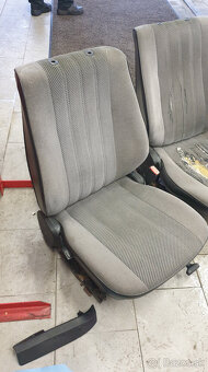 predam sedacky na bmw E30 - 3