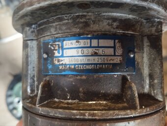 Predám hydraulické čerpadlo na sústruh - 3