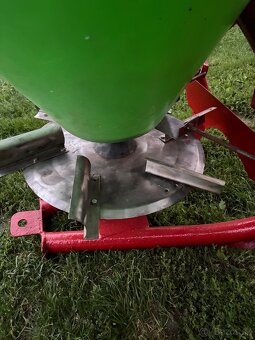 Rozmetadlo umelého hnojivá - 3