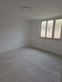 Ponúkame na predaj rod.dom v Kolárove - 3