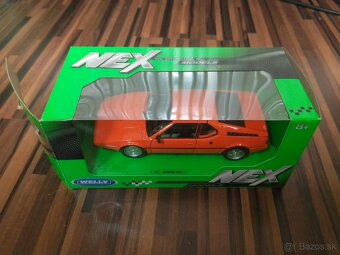 BMW M1 1987 od NEX v mierke 1:24 - 3