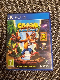 PS4 slim - 3