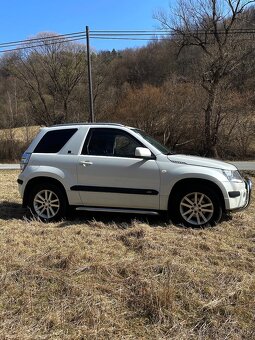 Suzuki Grand Vitara 1.6 16V Black & White Edition - 3