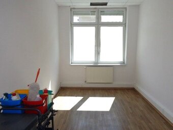 Prenájom - kancelársky priestor 13,79 m2, Banská Bystrica-Sí - 3