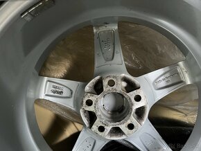 Predám kolesa 5X114.3 ET40 R 17 dezent - 3