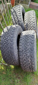 Predam pneumatiky 235/75/15 - 3