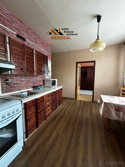 3-izbový byt s balkónom - Juh, Rožňava - 3