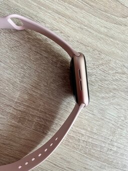 Apple watch SE 44mm - 3