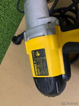 DeWALT Rázový uťahovák DW294 - 3