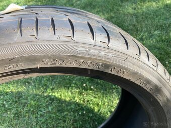 Bridgestone POTENZA S001 225/40 R19 93Y - 3