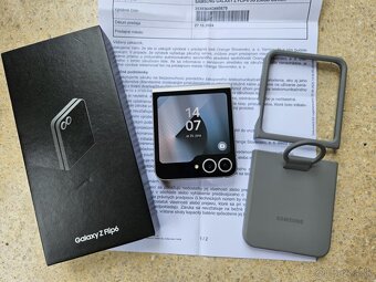 Samsung Z Flip6 12GB/256GB, strieborny,ako novy,zaruka,kryt - 3
