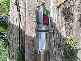 vyfuk Dominátor na Yamaha FZ6 - 3