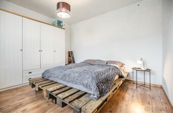 NA PREDAJ 4i RD HRNČIAROVCE NAD PARNOU - 3