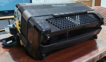 PREDÁM špičkový Roland FR-8X + vlastné sety (Zľava 2300 €) - 3